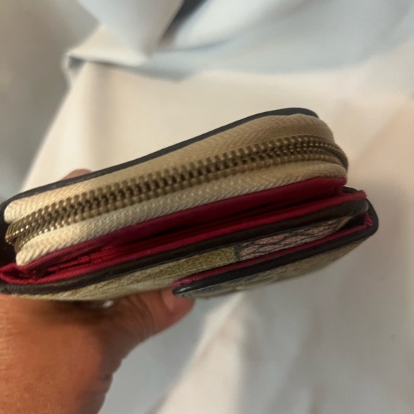 Spartina 449 Green and Pink Linen and Leather Wallet with Bifold Design - Picture 6 of 10